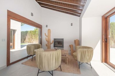 1447-523336-78d1f4f8b6655591b02d22fabb36a692d