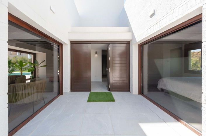 Image No.17-4 Bed Villa for sale