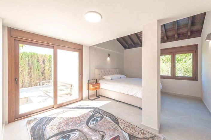 Image No.18-4 Bed Villa for sale