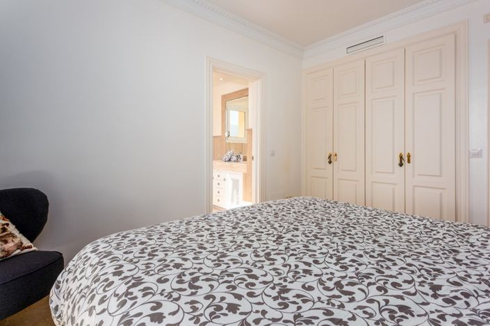 Image No.28-2 Bed Apartment for sale