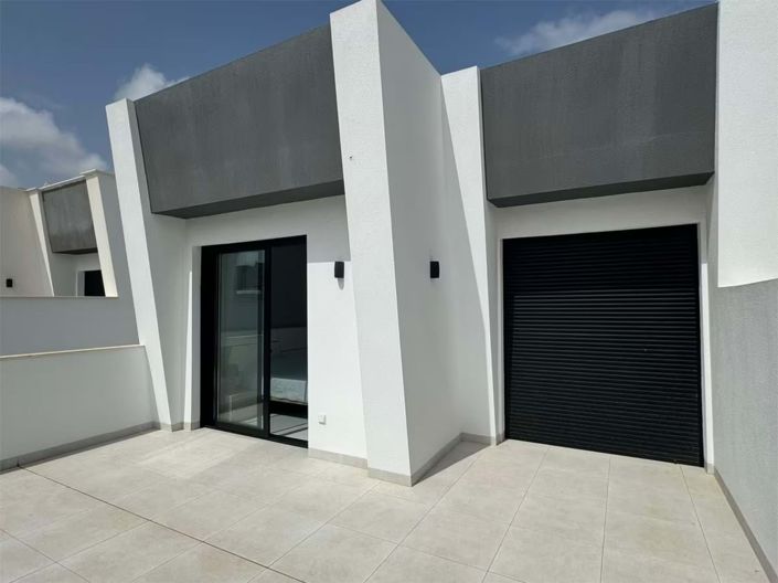 Image No.19-3 Bed Villa for sale