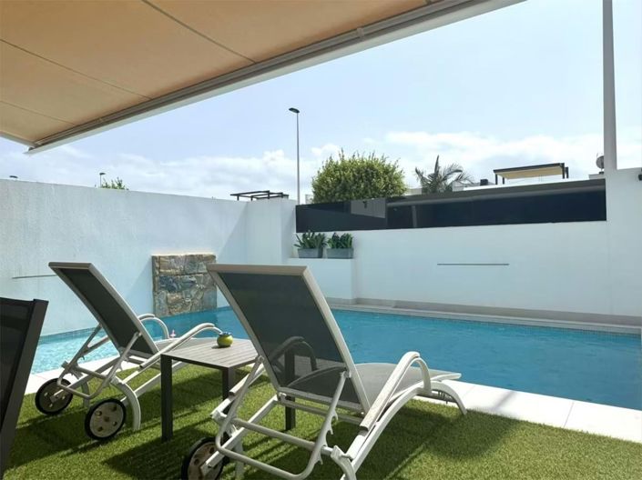 Image No.4-3 Bed Villa for sale