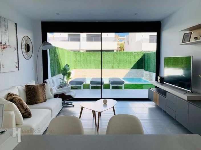 Image No.7-3 Bed Villa for sale