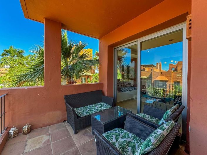 Image No.12-4 Bed Townhouse for sale