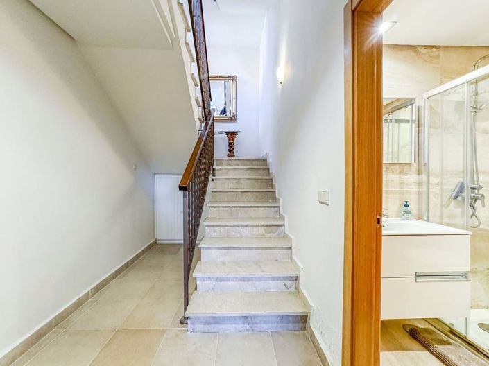 Image No.46-4 Bed Townhouse for sale