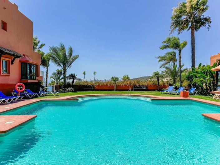 Image No.56-4 Bed Townhouse for sale