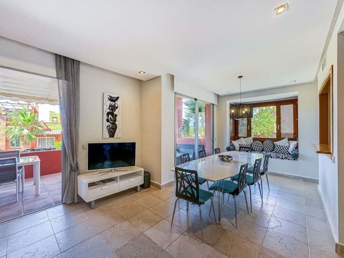 Image No.6-4 Bed Townhouse for sale