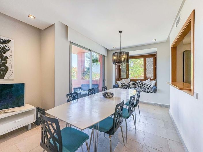 Image No.9-4 Bed Townhouse for sale