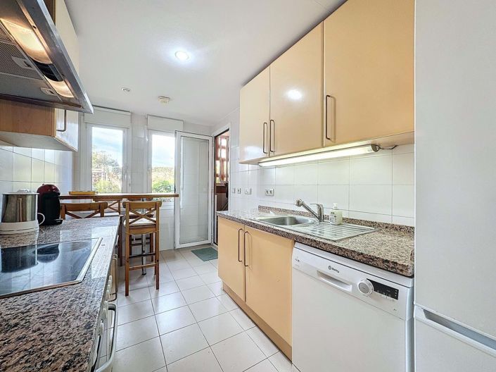 Image No.13-2 Bed Apartment for sale