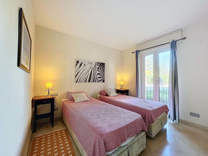 Image No.20-2 Bed Apartment for sale