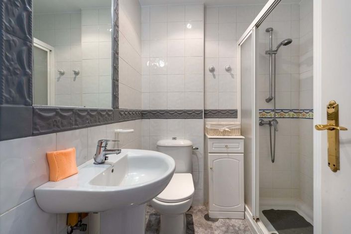 Image No.14-2 Bed Apartment for sale