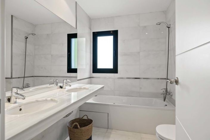 Image No.10-2 Bed Apartment for sale