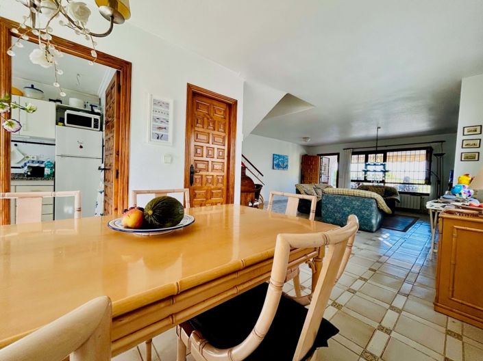 Image No.13-3 Bed Townhouse for sale