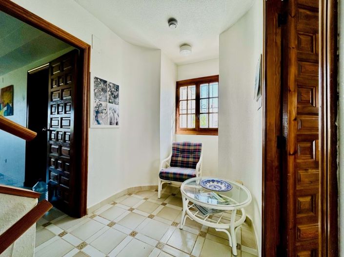 Image No.18-3 Bed Townhouse for sale