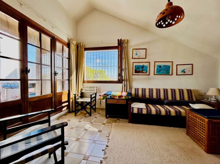 Image No.28-3 Bed Townhouse for sale