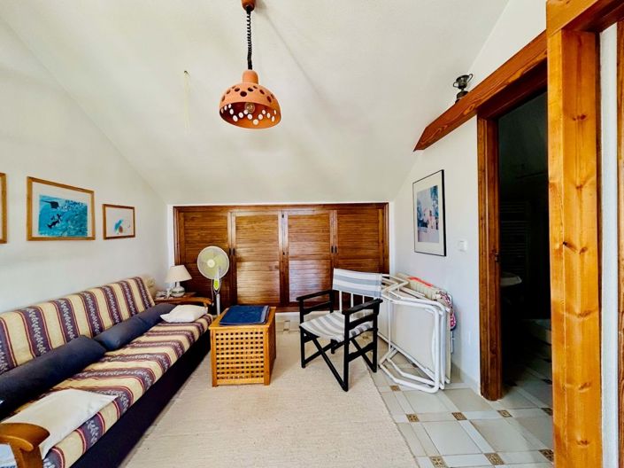 Image No.30-3 Bed Townhouse for sale