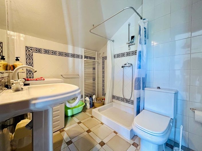 Image No.31-3 Bed Townhouse for sale