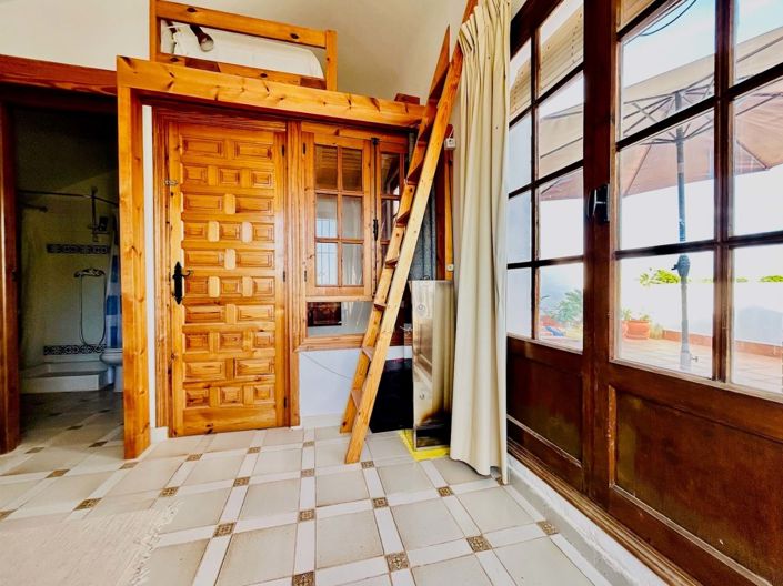 Image No.32-3 Bed Townhouse for sale