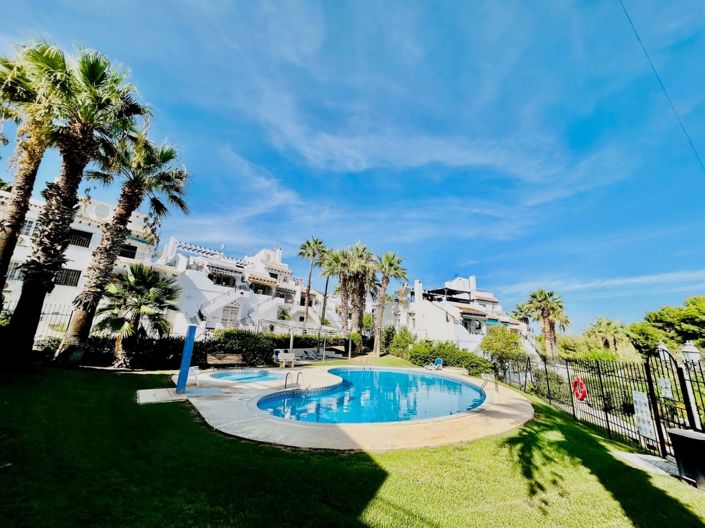 Image No.41-3 Bed Townhouse for sale