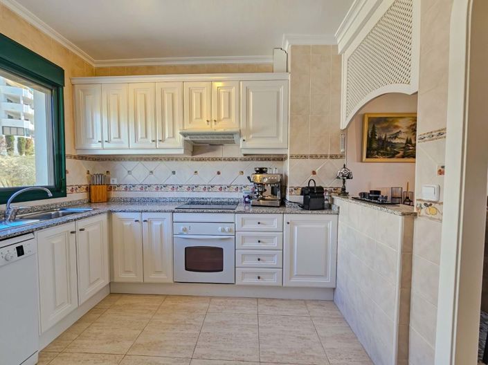 Image No.4-2 Bed Apartment for sale