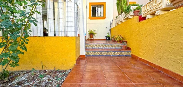 Image No.23-2 Bed Townhouse for sale