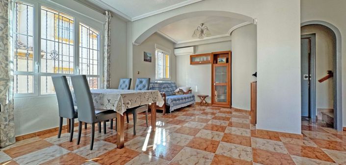 Image No.6-2 Bed Townhouse for sale