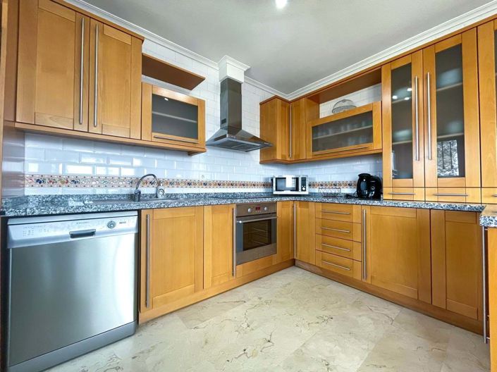 Image No.11-3 Bed Villa for sale