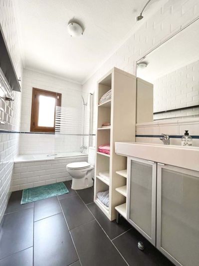 Image No.14-3 Bed Villa for sale