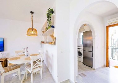 1447-525816-78d1f4f8b6655591b02d22fabb36a692d