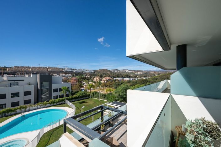 Image No.24-3 Bed Apartment for sale