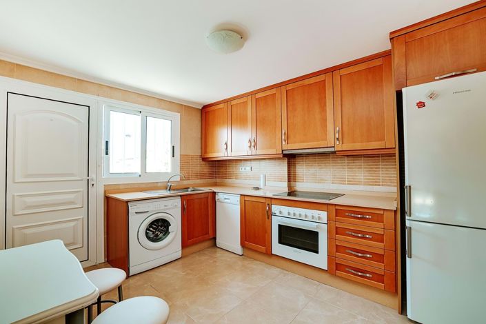 Image No.7-3 Bed Townhouse for sale