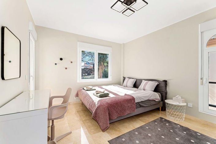 Image No.10-4 Bed Villa for sale