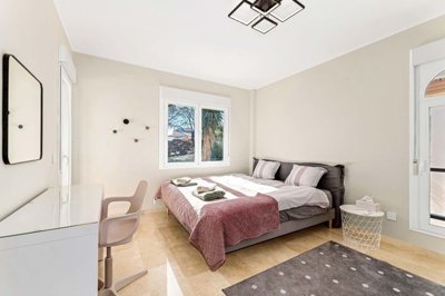 1447-526698-78d1f4f8b6655591b02d22fabb36a692d