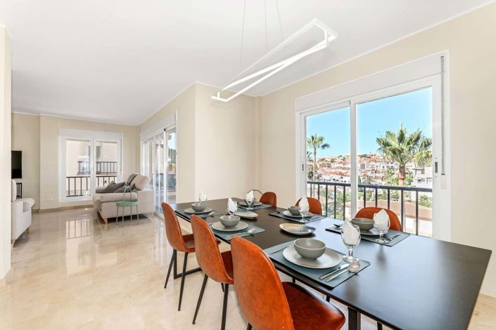 Image No.4-4 Bed Villa for sale