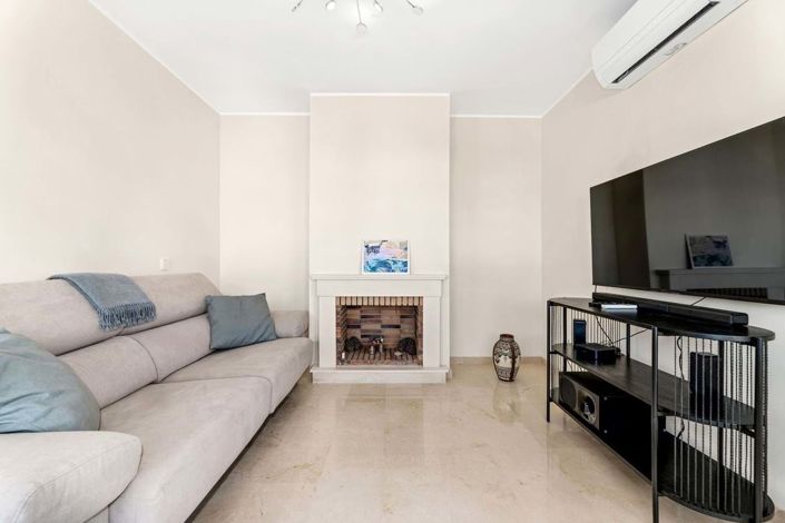 Image No.6-4 Bed Villa for sale