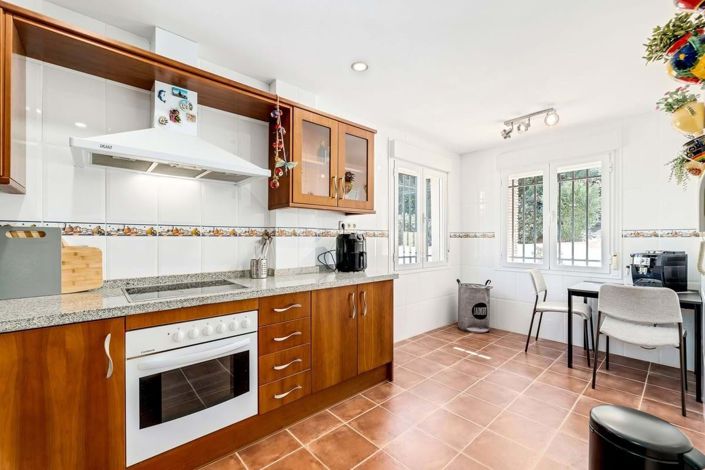 Image No.7-4 Bed Villa for sale