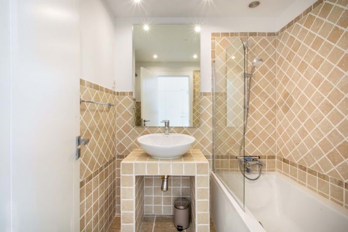 Image No.14-2 Bed Apartment for sale