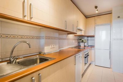 1447-526813-78d1f4f8b6655591b02d22fabb36a692d