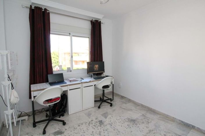 Image No.22-3 Bed Apartment for sale