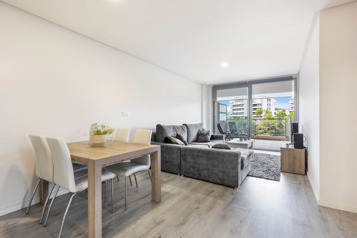 Image No.4-2 Bed Apartment for sale