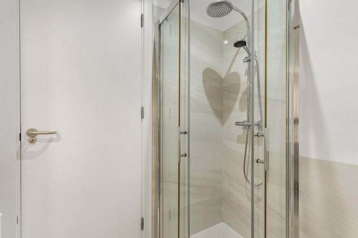 Image No.21-2 Bed Apartment for sale