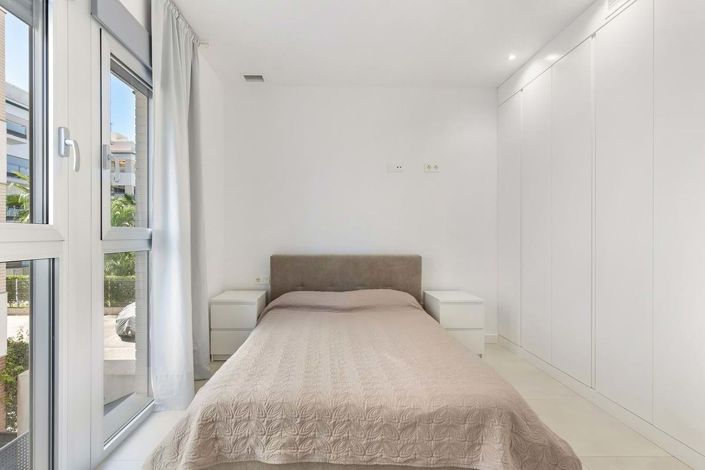 Image No.23-2 Bed Apartment for sale