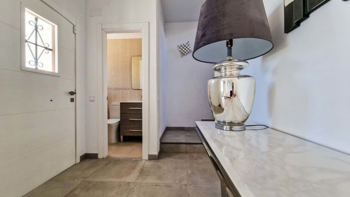 Image No.11-3 Bed Townhouse for sale