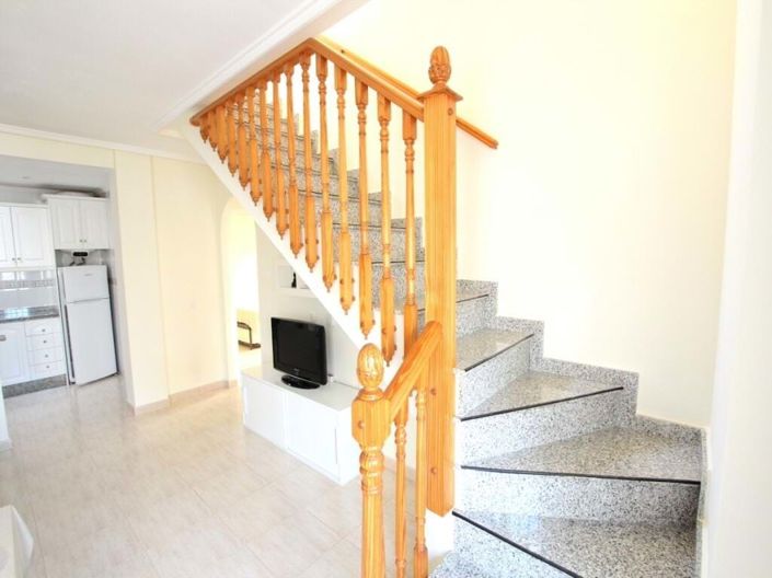 Image No.12-3 Bed Townhouse for sale