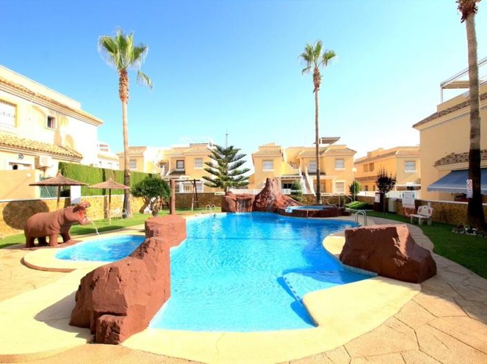 Image No.2-3 Bed Townhouse for sale