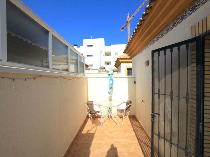 Image No.26-3 Bed Townhouse for sale