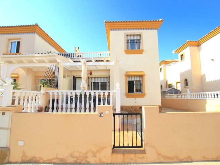 Image No.3-3 Bed Townhouse for sale