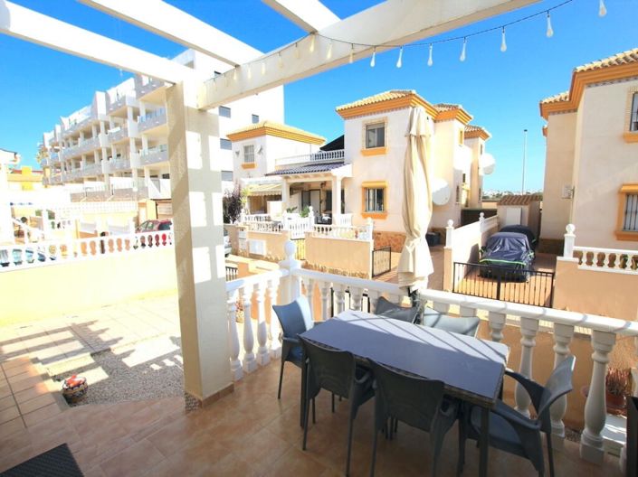 Image No.5-3 Bed Townhouse for sale