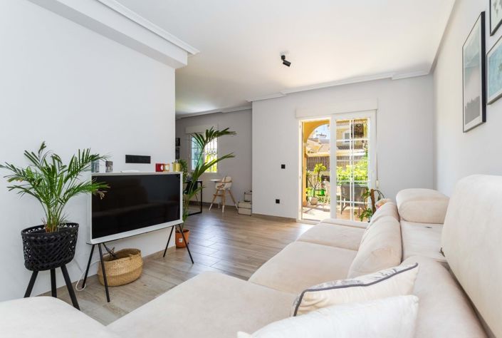 Image No.12-3 Bed Villa for sale