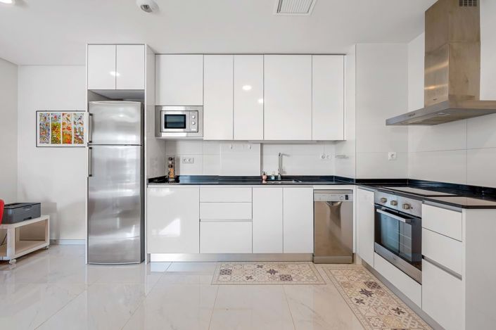 Image No.8-2 Bed Apartment for sale